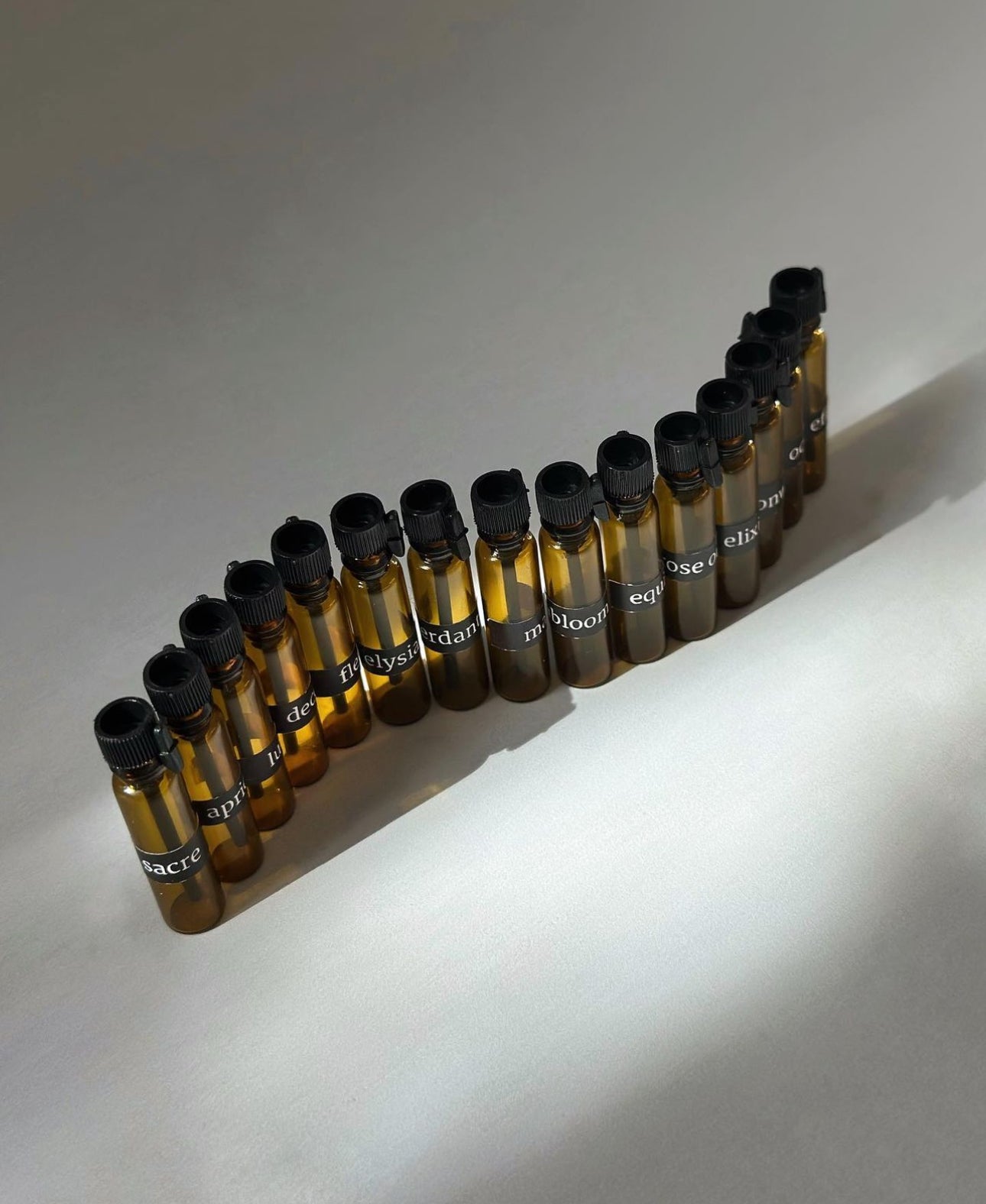 BOTANICAL PARFUM OIL | DISCOVERY SAMPLE SET