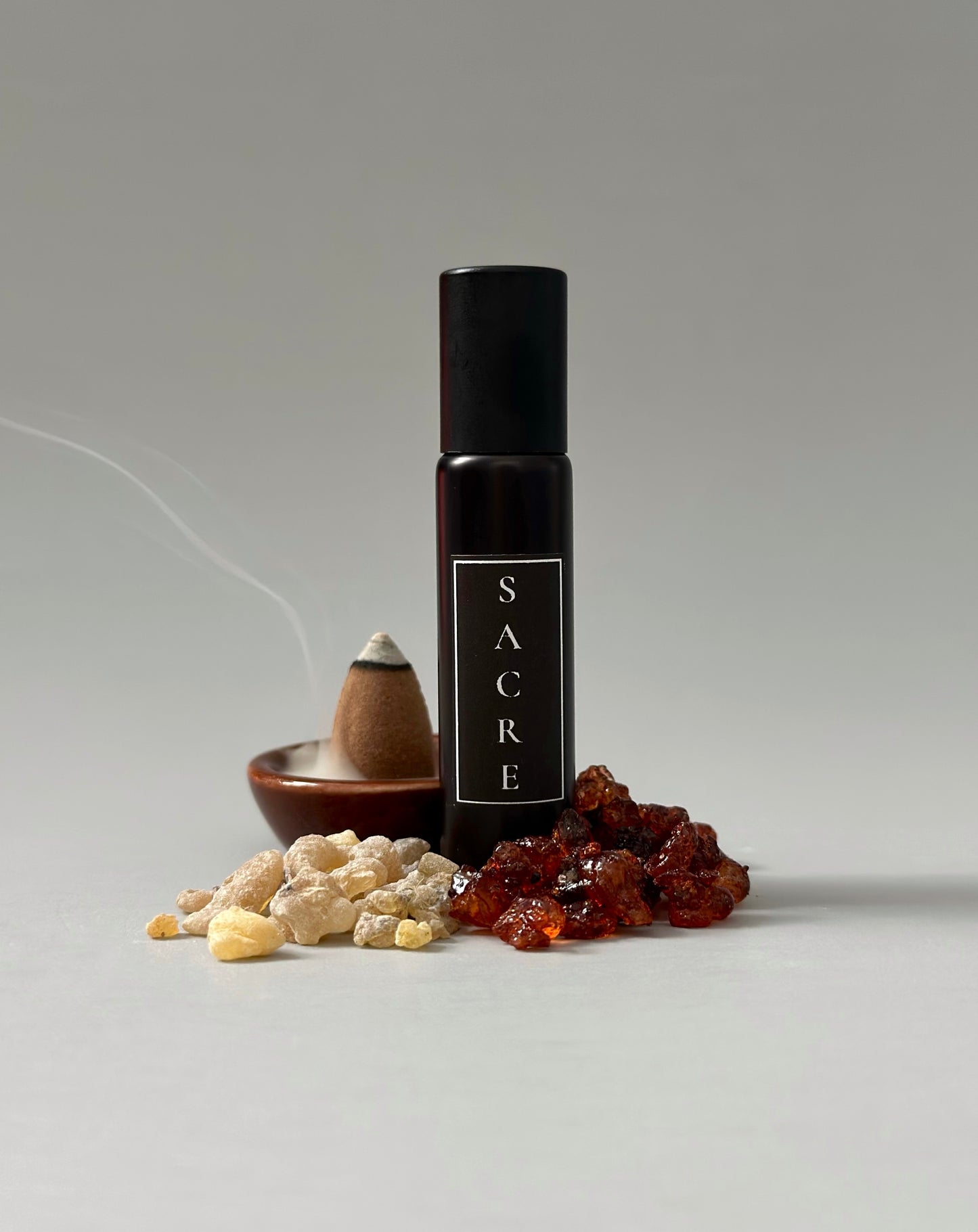 SACRE | Oil Parfum - burning incense, benzoin, frankincense, myrrh, cistus