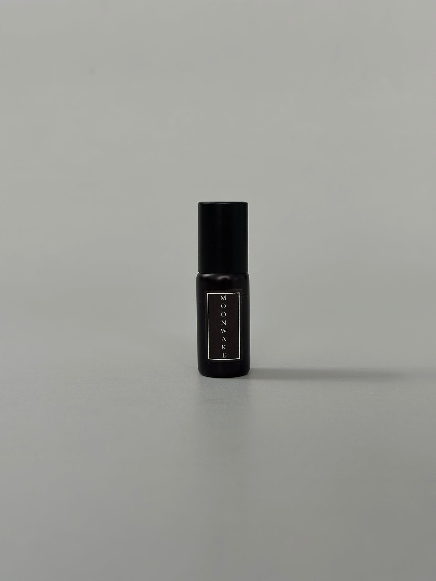 MOONWAKE | Oil Parfum - kiwi, coffee, nutmeg, buddhawood