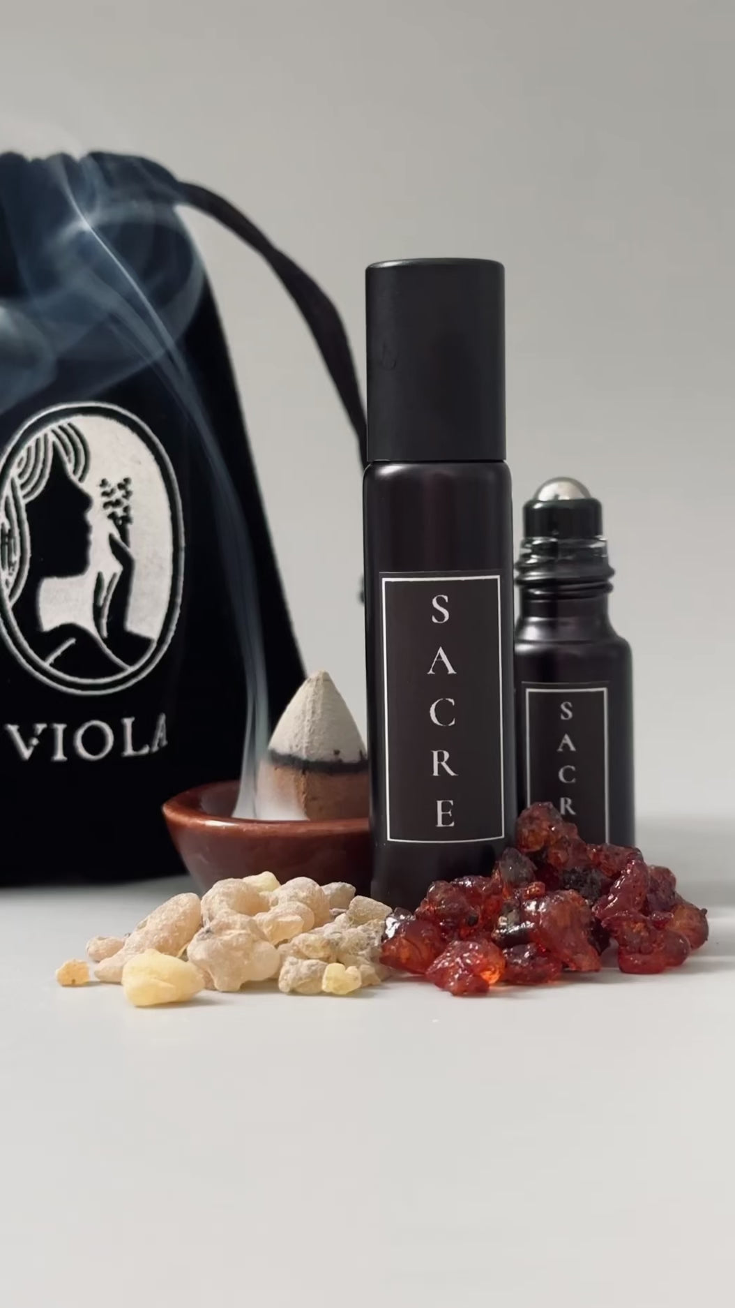 SACRE | Oil Parfum - burning incense, benzoin, frankincense, myrrh